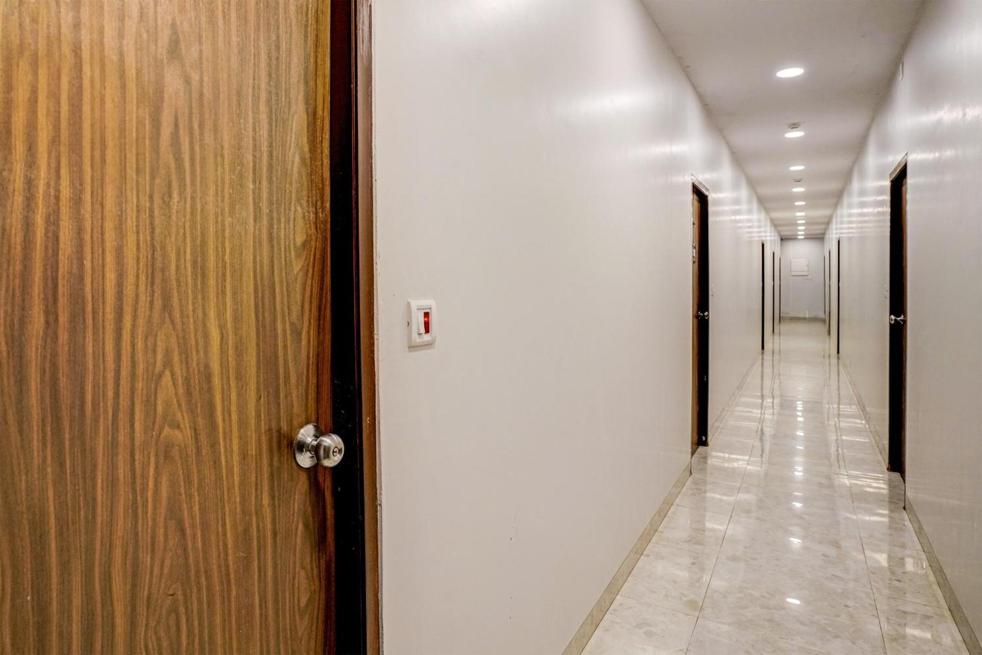 ซิลเวอร์คีย์ เอ็กเซกคิวทีฟ สเตย์ 40270 มหาปี Hotel นาวีมุมไบ ภายนอก รูปภาพ